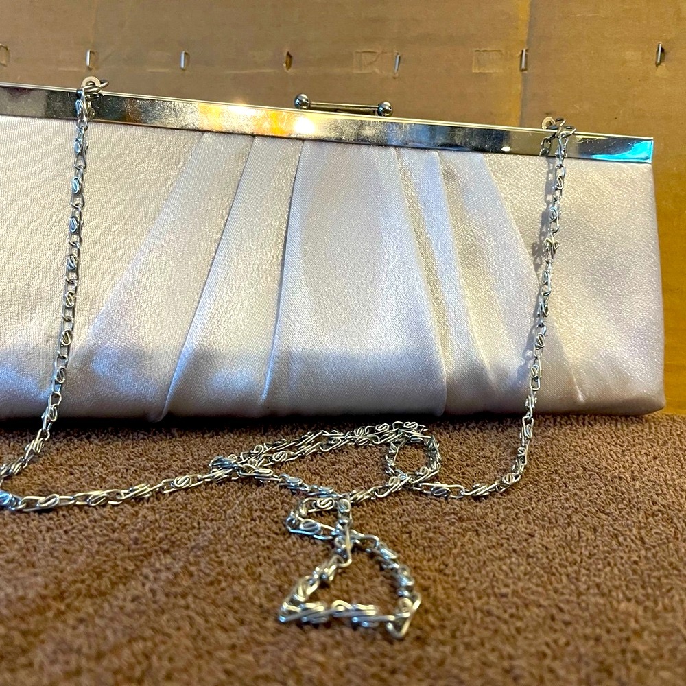 Gunne Sax Silver Clutch Pleated Design Detachable Chain